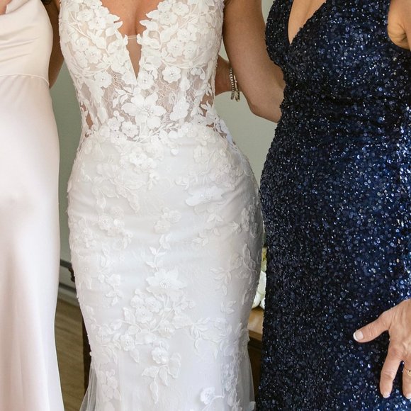 Enzoani Love Alara Fit and Flare Wedding Dress - Picture 4 of 11